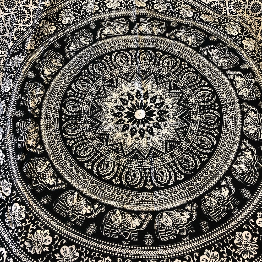 Black & white elephant tapestry
